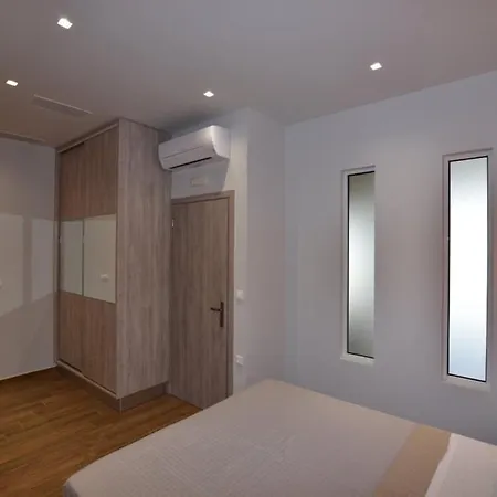 Gonis Grand Luxury 公寓